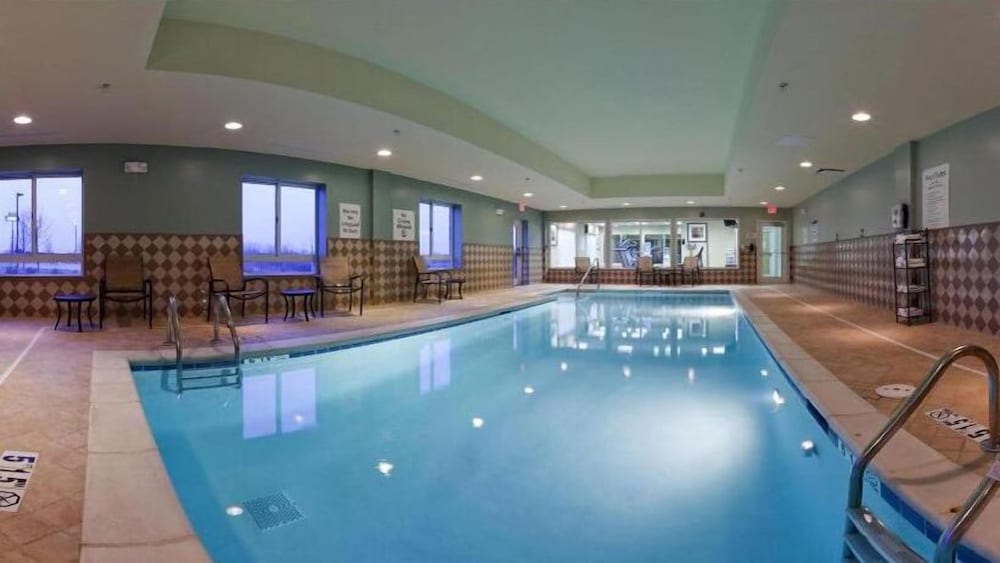 Holiday Inn Express Hotel & Suites Richwood Cincinnati South by IHG - photo 22