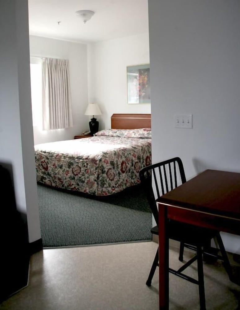Ponderosa Motel - photo 4