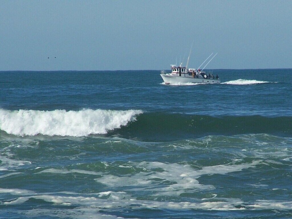 Admiral's Beach Retreat - photo 42