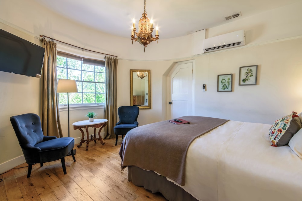 Cedar Gables Inn - photo 25