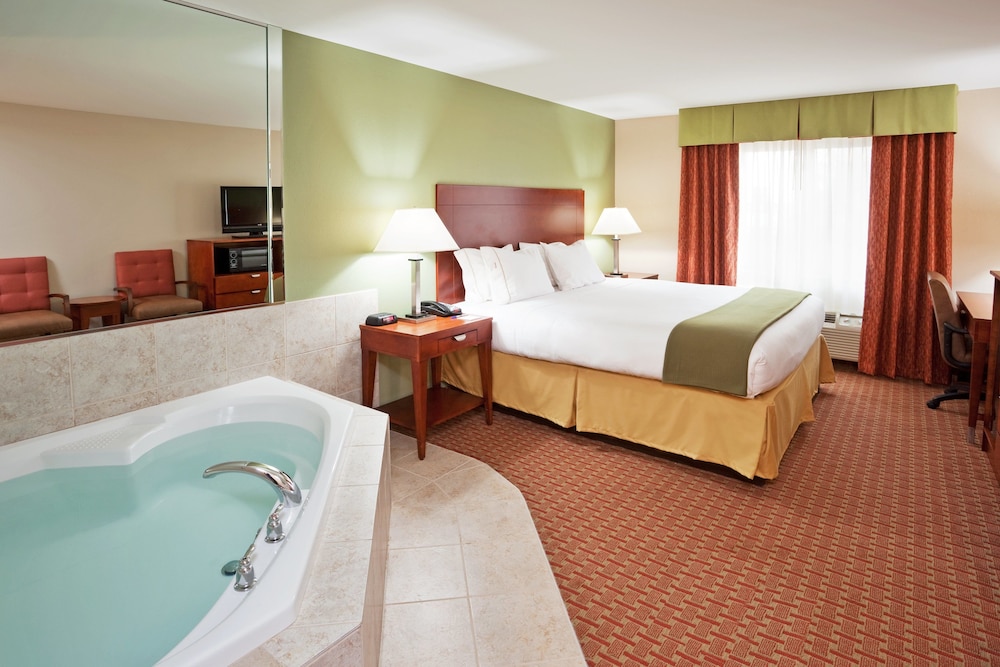 Holiday Inn Express Hotel & Suites Niagara Falls by IHG - photo 9