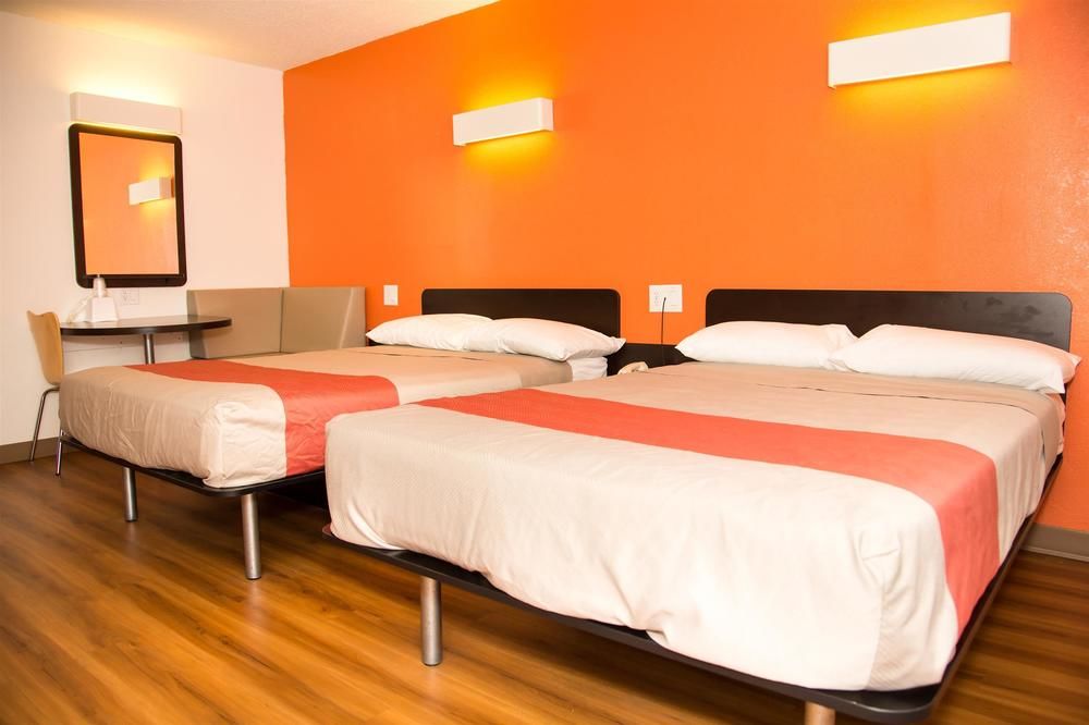 Motel 6 Omaha - photo 24