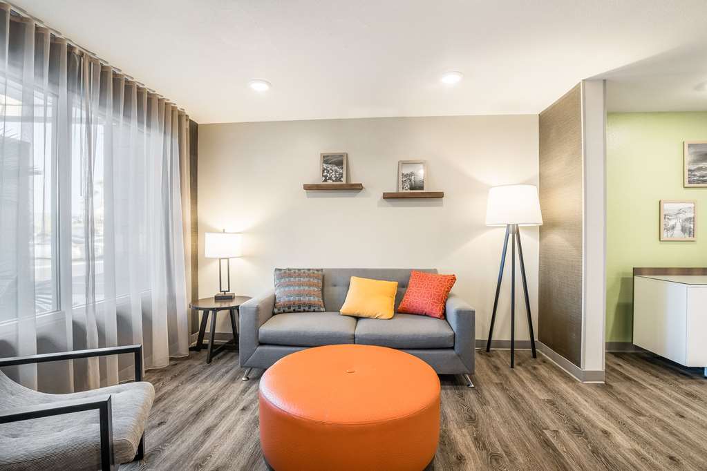 WoodSpring Suites Colton - photo 8