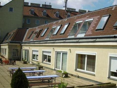 In Hernals - carbon neutral hotel in Vienna
