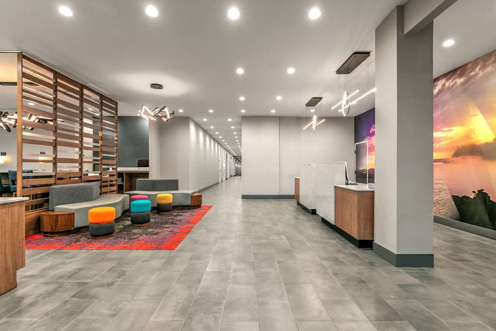 La Quinta Inn & Suites by Wyndham Belton Temple South - photo 32