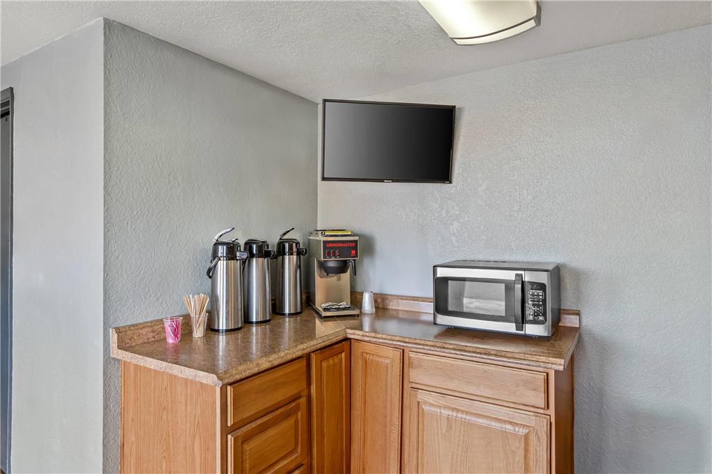 Rodeway Inn Albuquerque West - photo 37