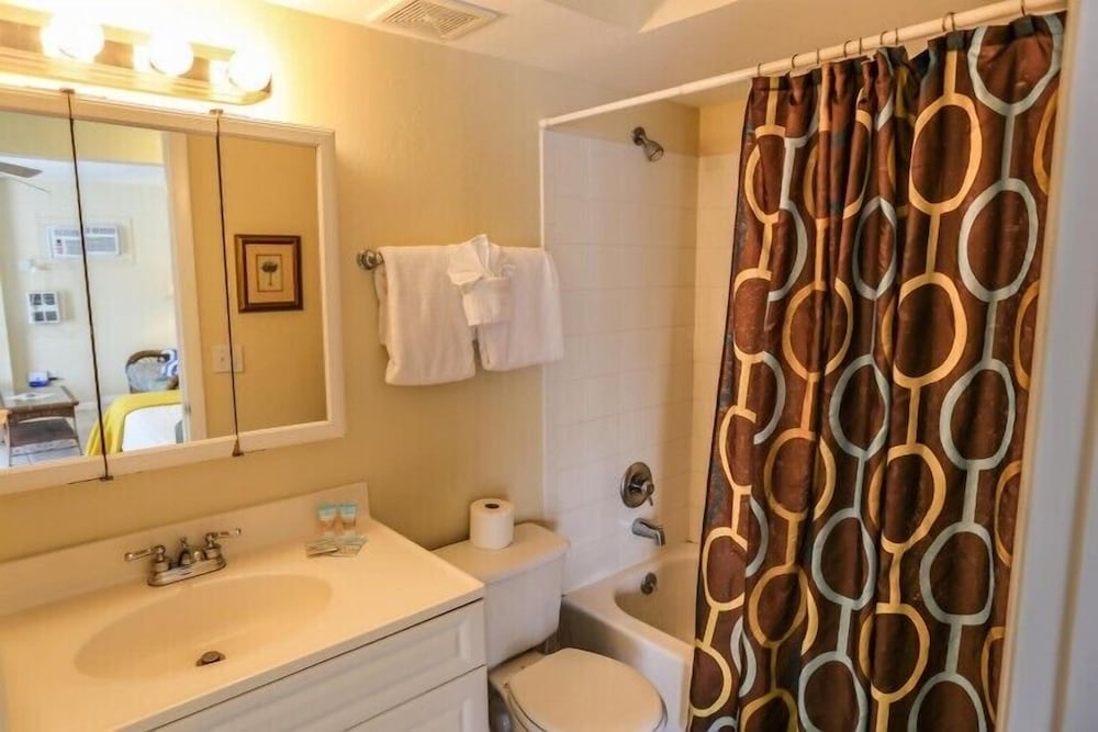 106 Tropical Shores Manor Fort Myers Beach - photo 27