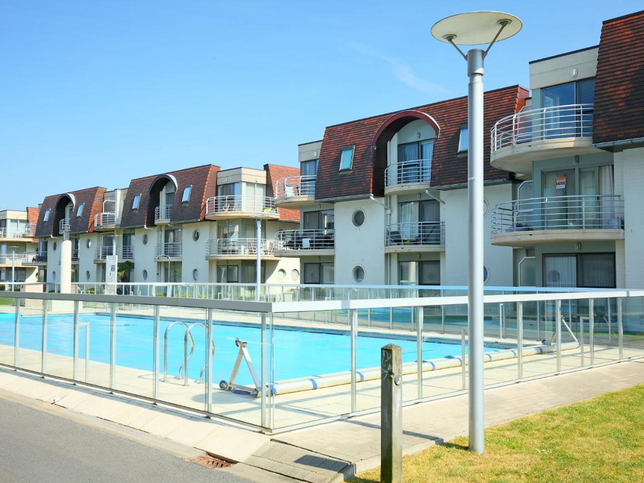 Apartment Oase with parking by Interhome — 4-Star Luxury Hotel in Bredene, Belgium