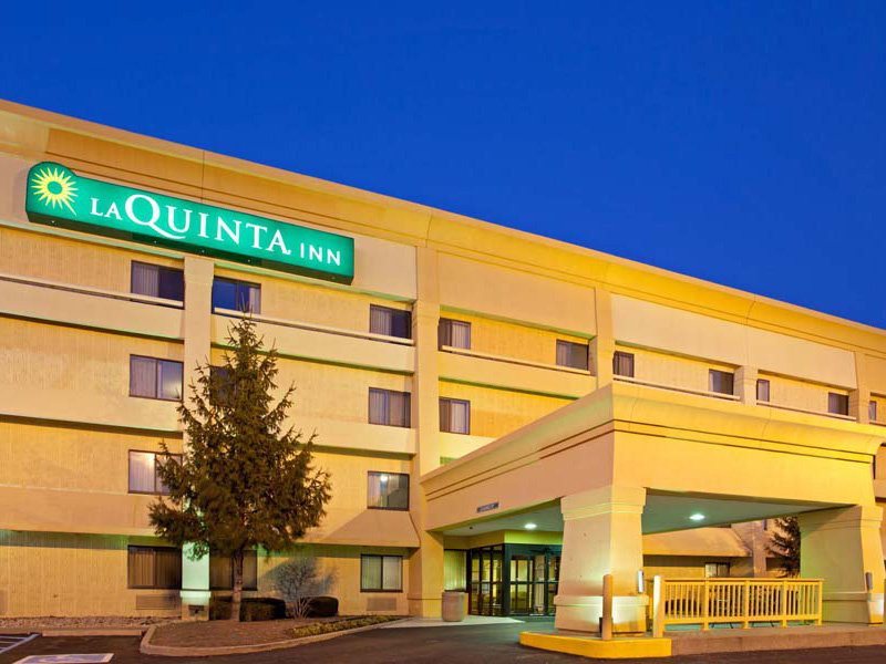 Norwood Inn & Suites Indianapolis East Post Drive - photo 11