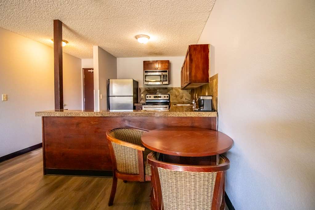 Red Lion Inn & Suites Vancouver - photo 39