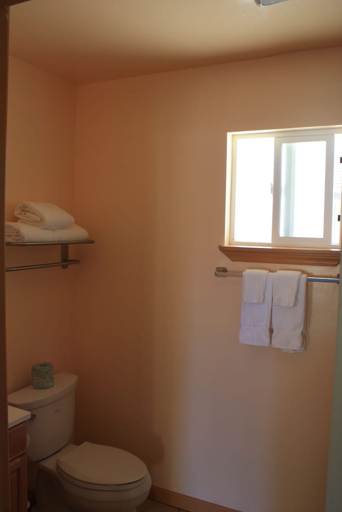 Gold Trail Motor Lodge - photo 14