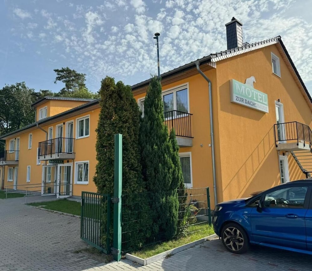 Motel Zur Dachsbaude in Wandlitz, Germany