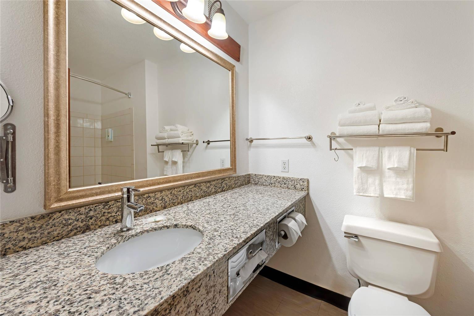 Quality Inn Bemidji - photo 24