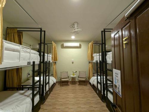 Stay Hostel Motorbike & Locker Rental Thakhek — Thakhek — photo 3