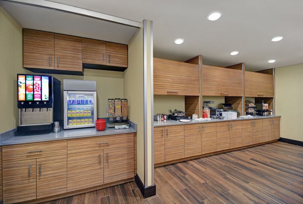 TownePlace Suites by Marriott Grand Rapids Wyoming - photo 31