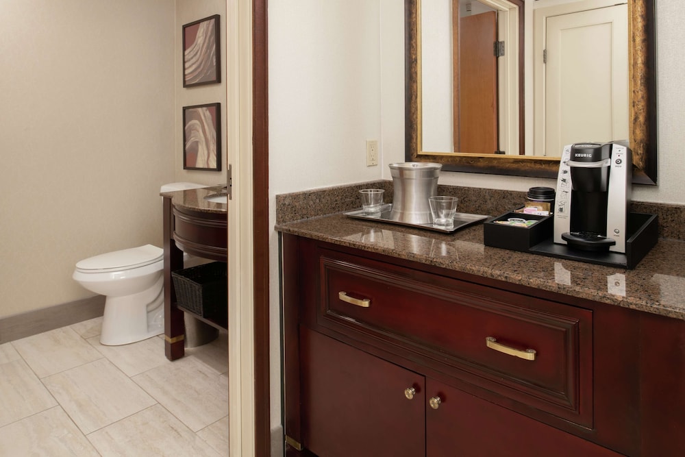 Hilton Bellevue - photo 27