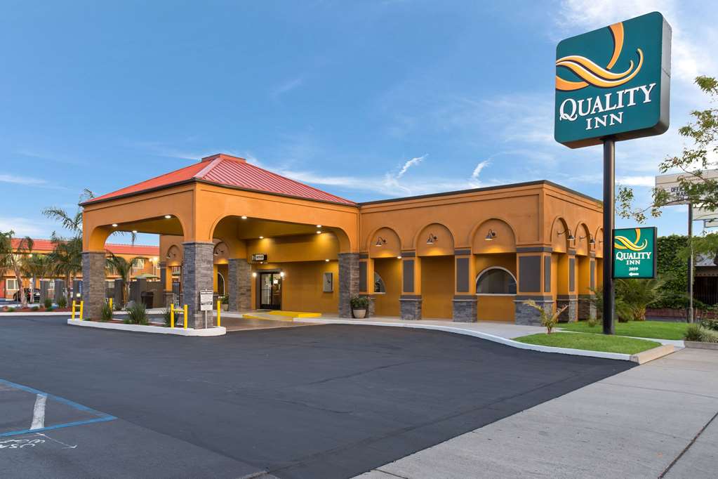 Quality Inn Redding near I 5 - photo 2