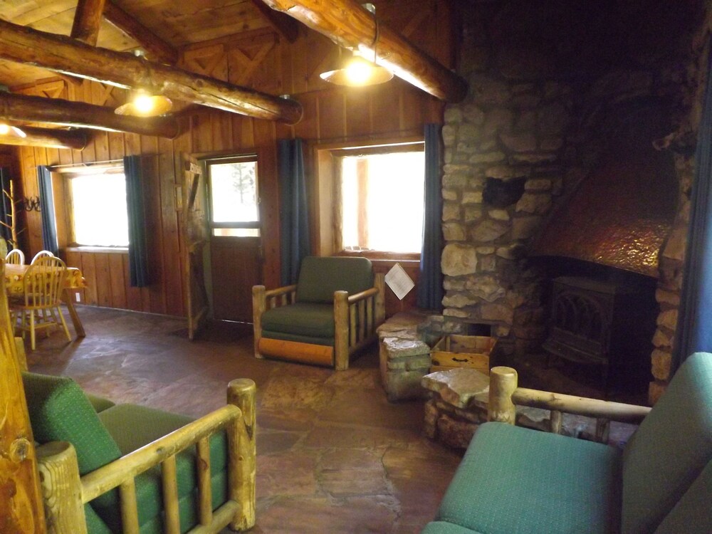 Arizona Mountain Inn and Cabins - photo 250