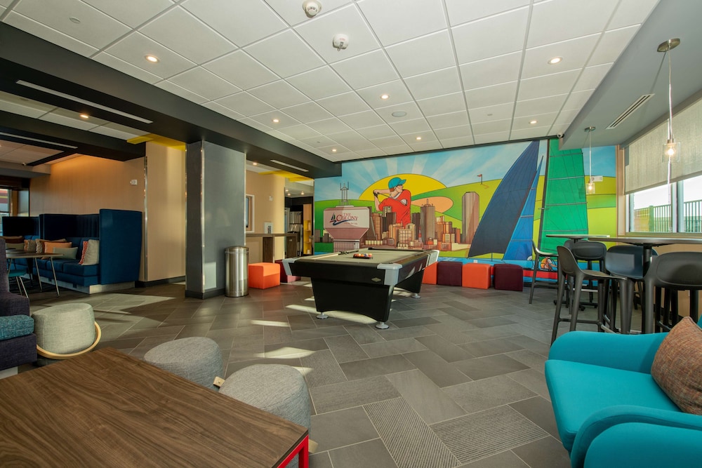 Tru by Hilton The Colony Dallas - photo 4