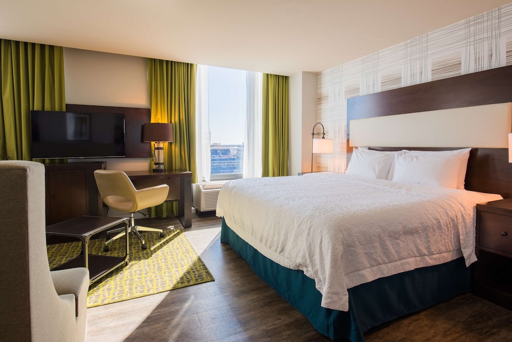 Hampton Inn & Suites Washington DC Navy Yard - photo 14