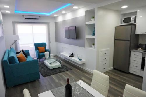 Lazuli Sea View Beachfront Ap 43