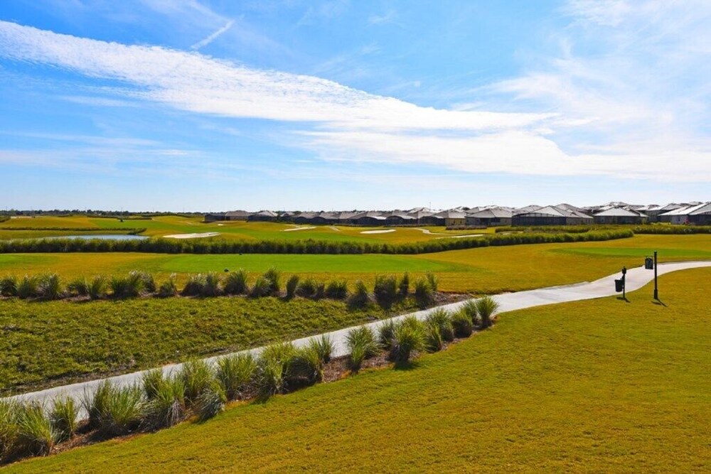 Amazing Championsgate Resort 6 Bed 6 Bath Pool Home - photo 30