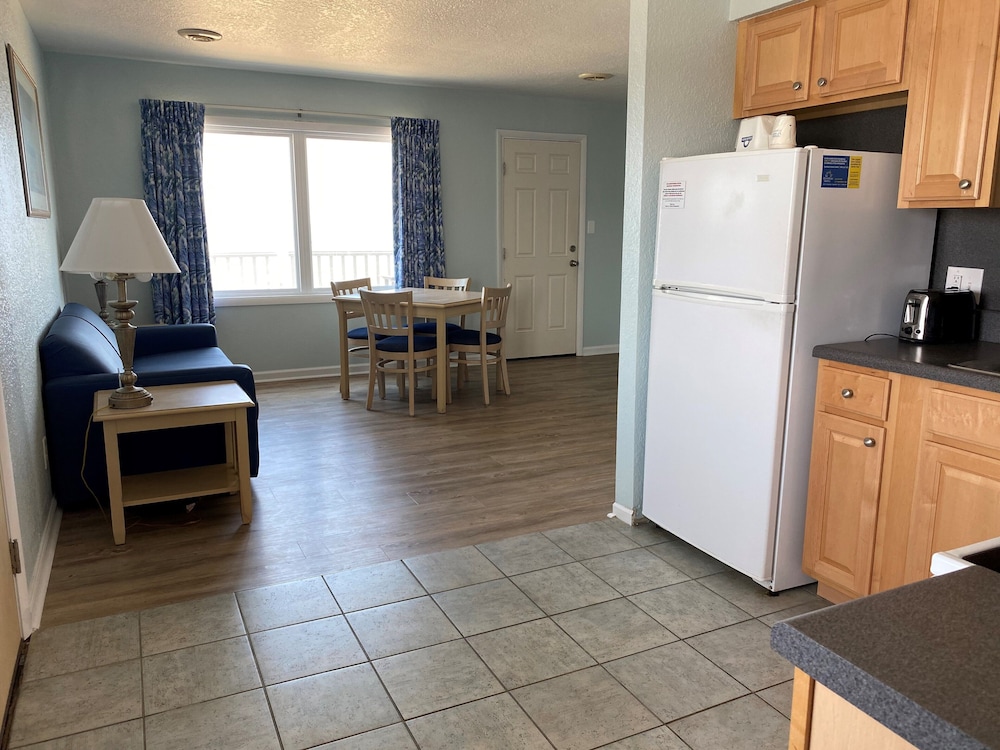 Mariner Inn And Suites - photo 8