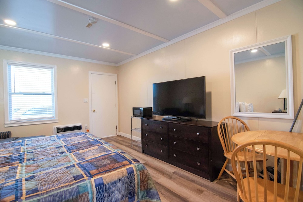 Ocean House Hotel & Motel - photo 44