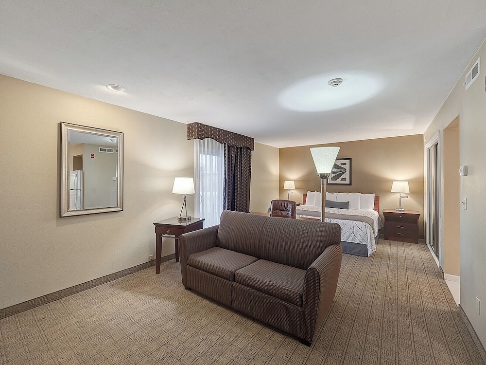 Eastlake Suites Hotel & Conference Center By OYO Urbana - photo 55