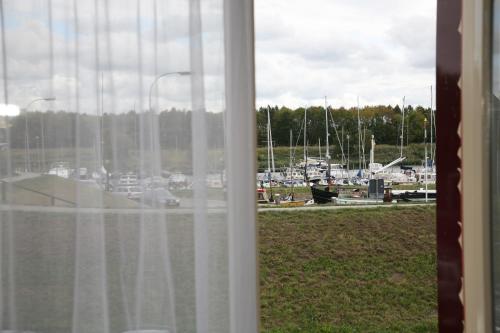 Hotel Restaurant Zeeland — hotel in Tholen
