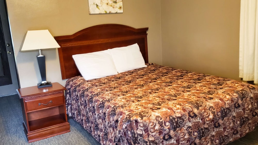 Windmill Inn Lynden - photo 17