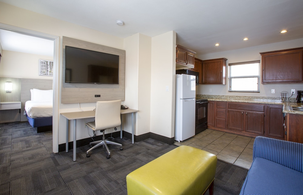 Hotel Aspen InnSuites Flagstaff Grand Canyon - photo 17