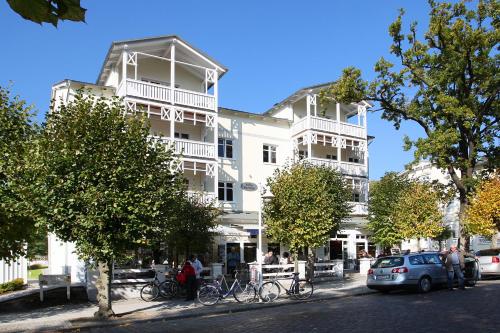 Villa Seerose Appartement 12 — 4-Star Luxury Hotel in Ostseebad Sellin, Germany