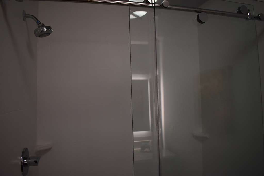 La Quinta Inn & Suites by Wyndham Flagstaff East I - photo 21