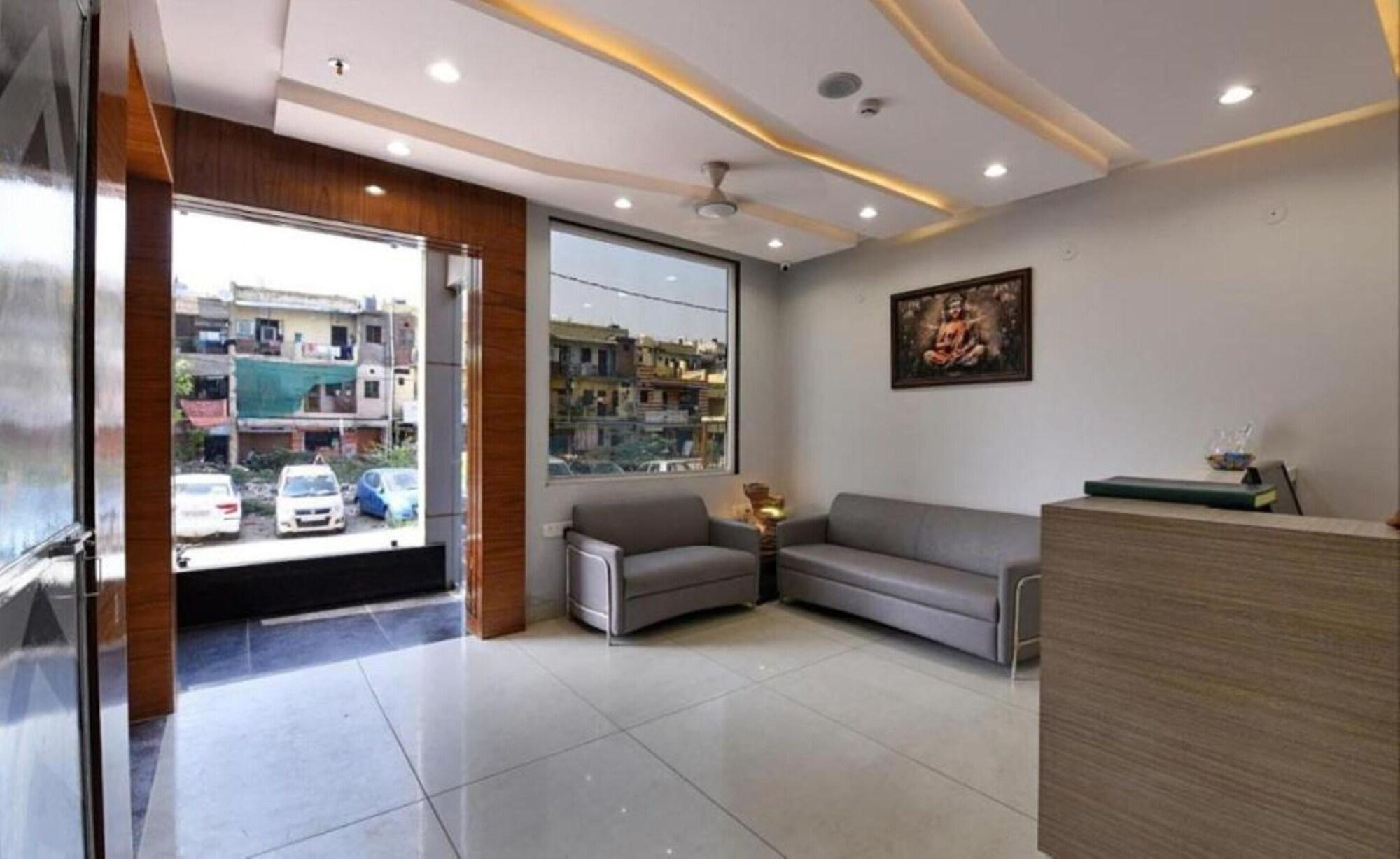 Hotel Emporio — Ghaziabad