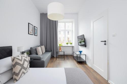 2 Bedroom Apartment Długa 65 Street — 4-Star Luxury Hotel in Krakow, Poland
