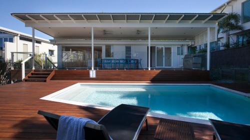 Belmore Terrace Perfect Pad Just 100 Metres To The Beach — Sunshine Beach