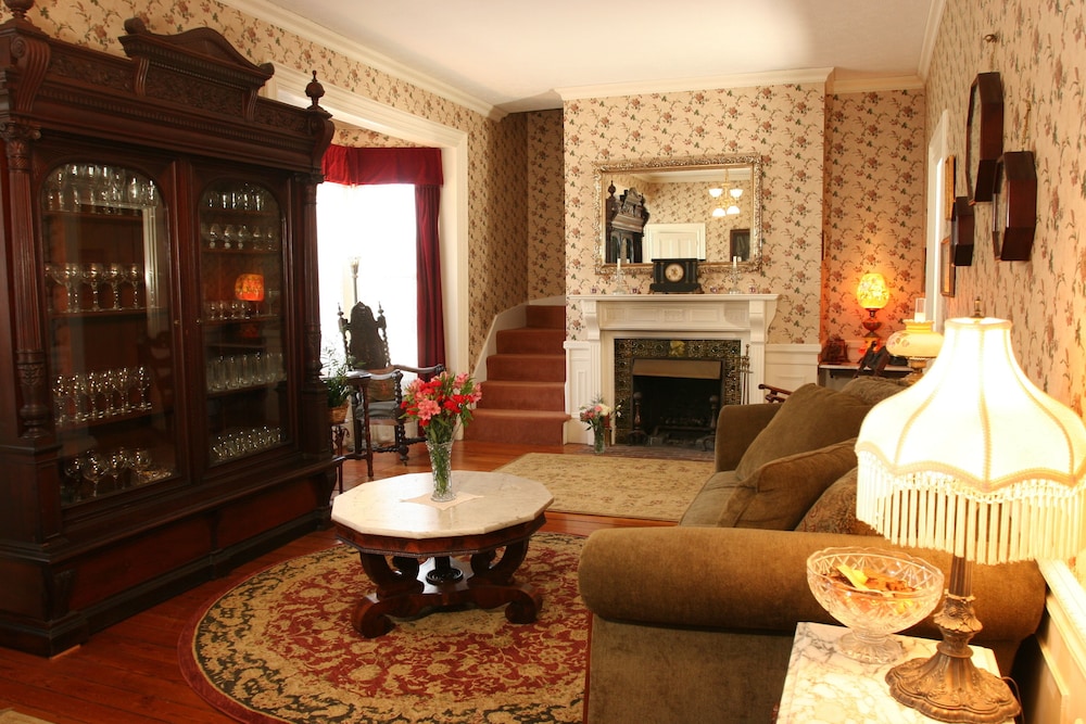 Isaiah Jones Homestead Bed & Breakfast - photo 35