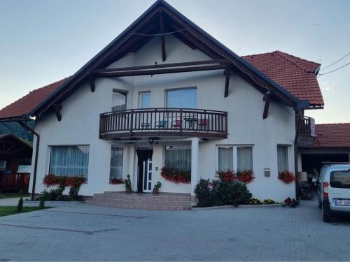 Kincses Panzio 15417745 — Praid