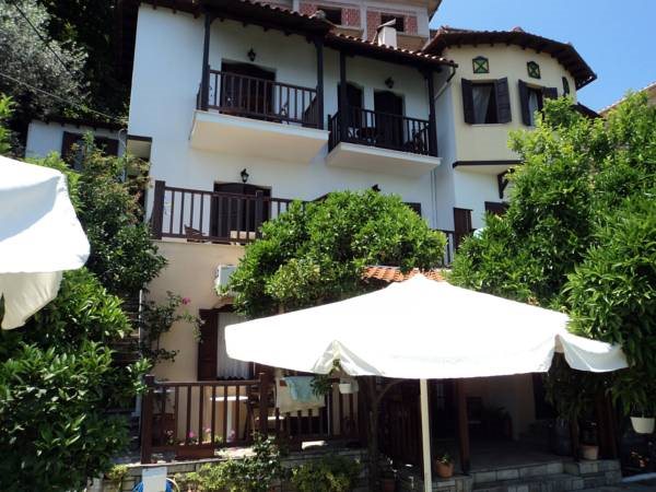 Golden Sun - carbon neutral hotel in Volos
