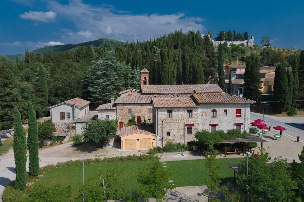 Brolio Agriroom — 4-Star Luxury Hotel in Gaiole In Chianti, Italy
