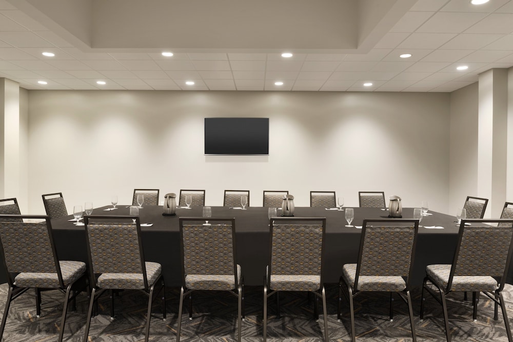 Holiday Inn Bloomington Normal by IHG - photo 27