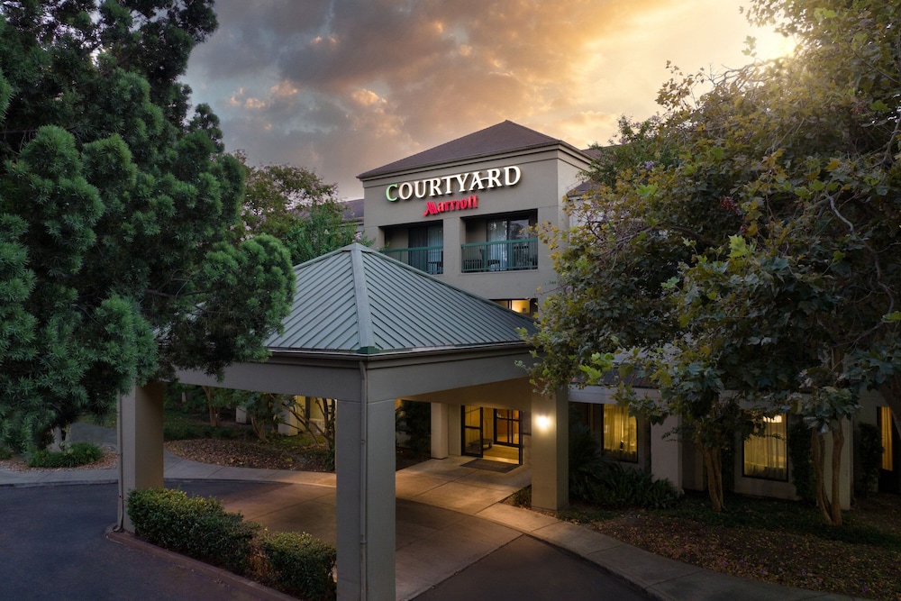 Courtyard by Marriott Stockton in Stockton, United States