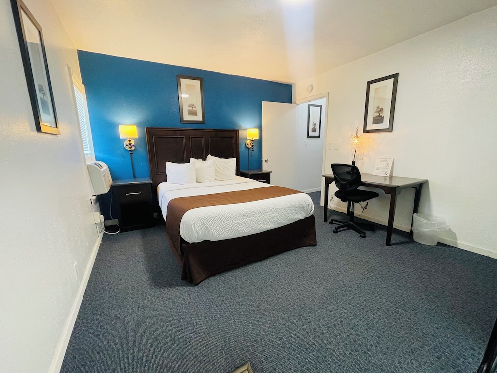 Sparta Inn - photo 19