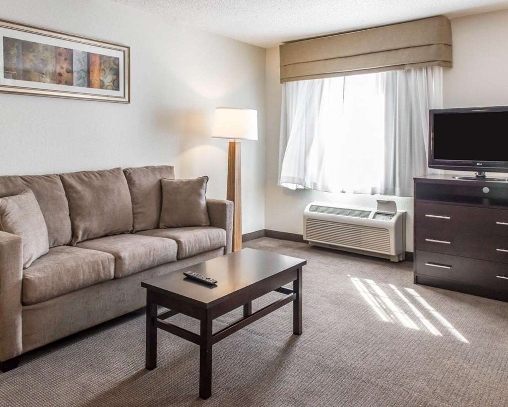 MainStay Suites Pittsburgh Airport - photo 16