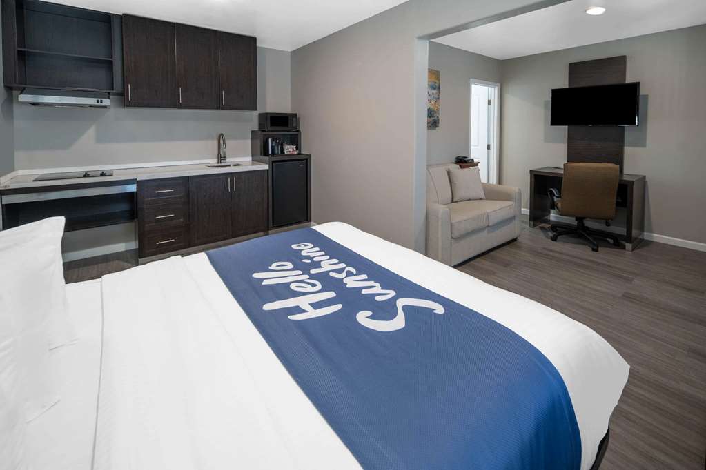 Days Inn by Wyndham Galt Elk Grove South - photo 15