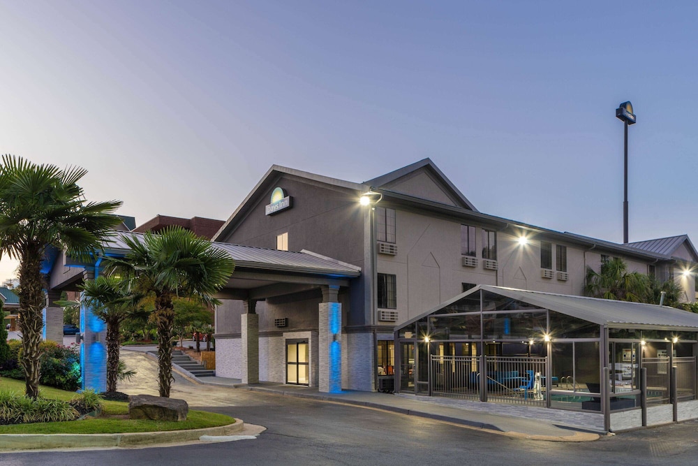 Spark by Hilton Atlanta Cumberland Ballpark - photo 2