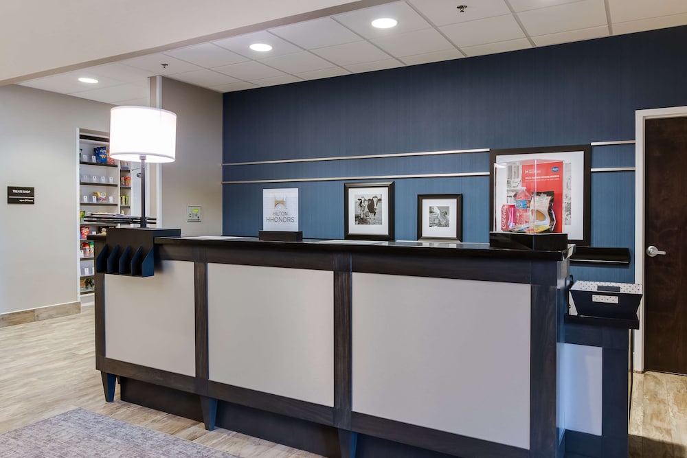 Hampton Inn White House - photo 13