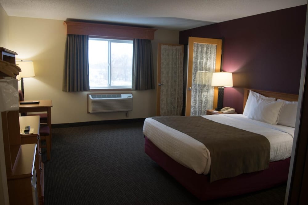 AmericInn by Wyndham Madison SD - photo 7