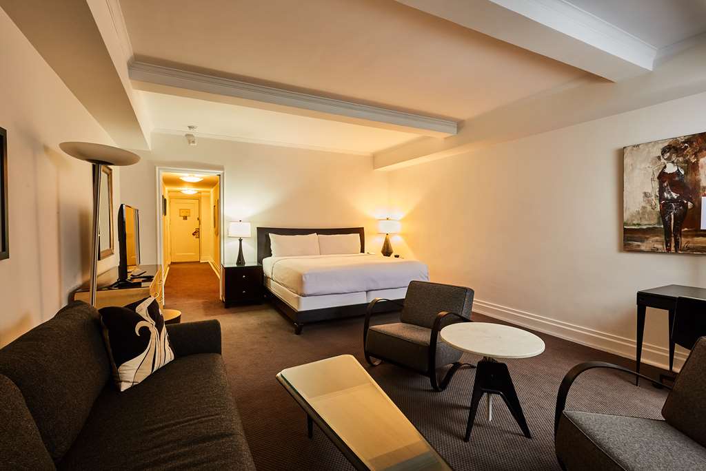 The Lombardy Hotel - photo 13